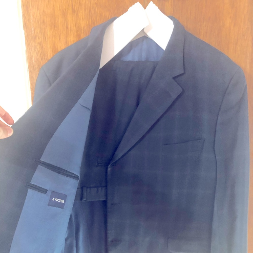 Men’s Suit, Blue, Pinstripe Box